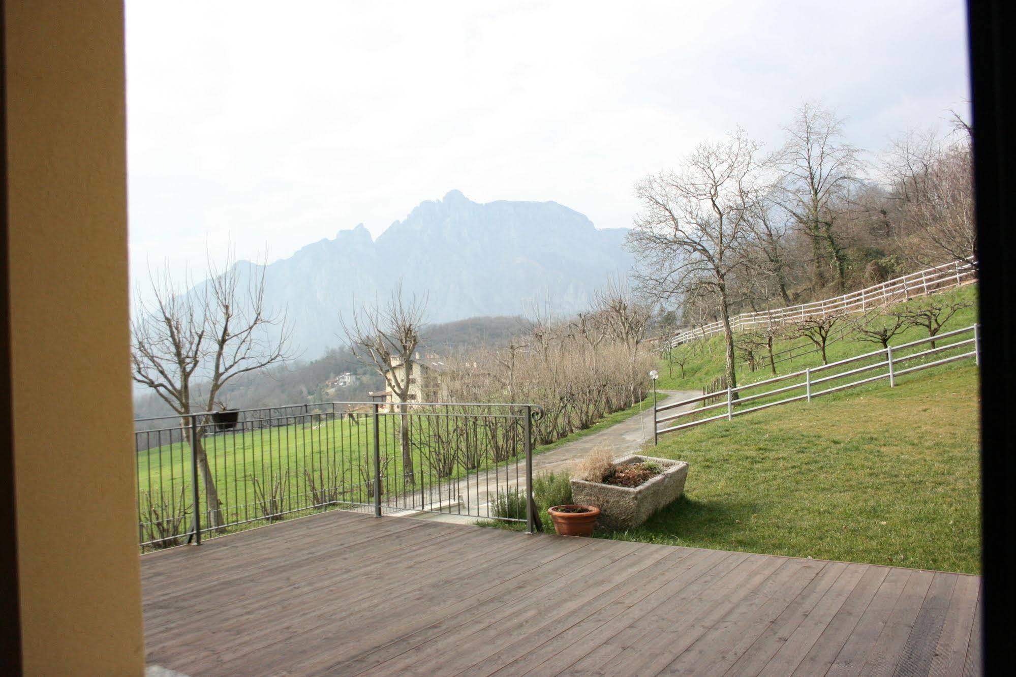 Agriturismo Deviscio Lecco Eksteriør bilde